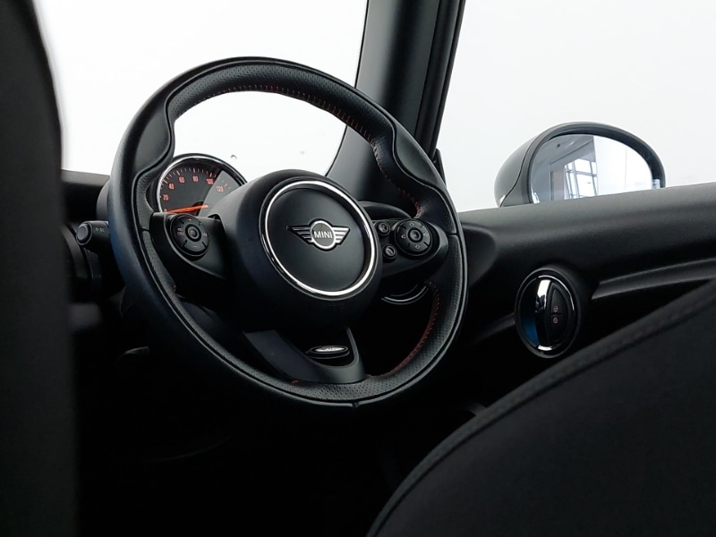 Used MINI Hatch 2019 for sale - 76875509: Photo 10