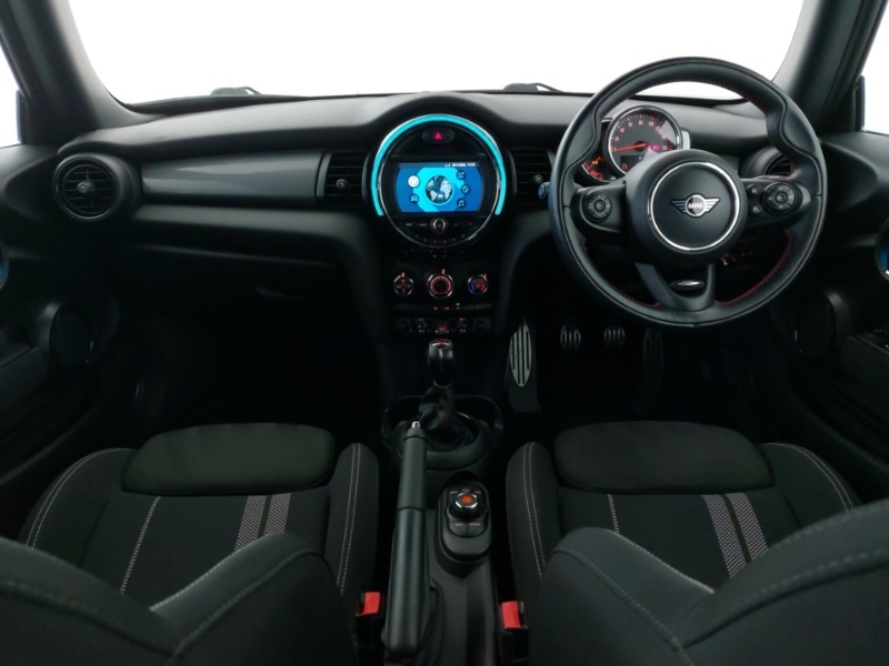 Used MINI Hatch 2019 for sale - 76875509: Photo 2