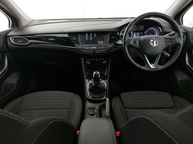 Used Vauxhall Astra 2018 for sale - 77530946: Photo 2