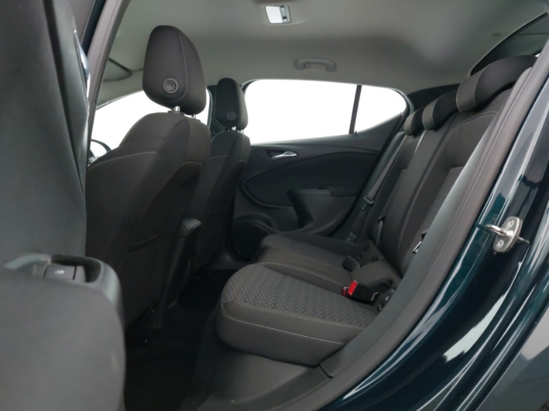 Used Vauxhall Astra 2018 for sale - 77530946: Photo 6