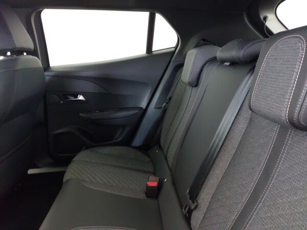 Used Peugeot 2008 2024 for sale - 74928889: Photo 6
