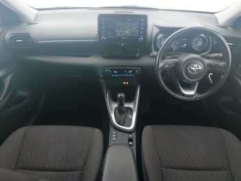 Used Toyota Yaris 2023 for sale - 79347927: Photo