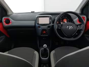 Used Toyota AYGO 2018 for sale - 79654359: Photo