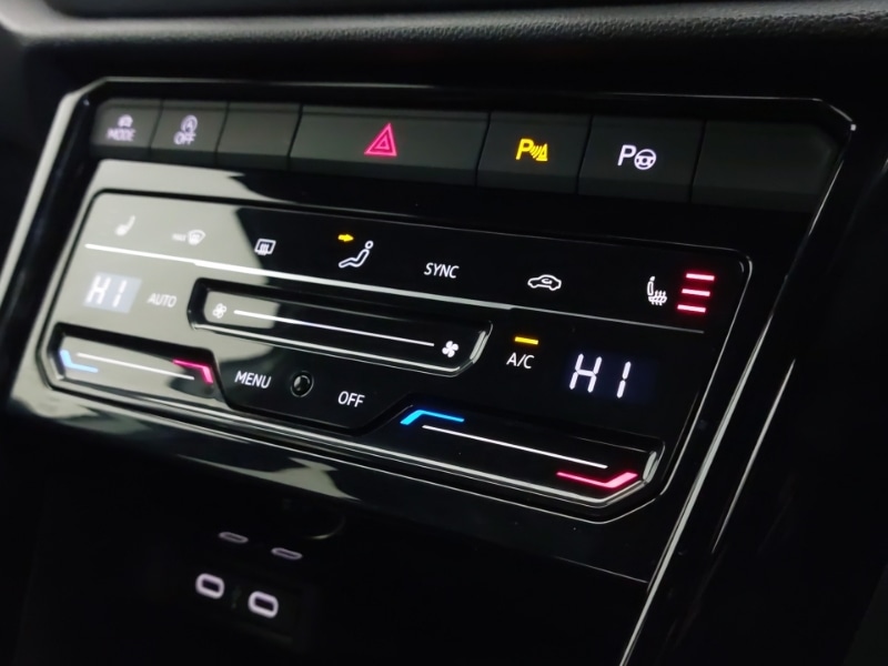 Used Volkswagen T-Roc 2025 for sale - 77300012: Photo 15