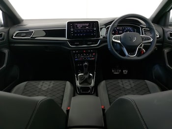 Used Volkswagen T-Roc 2025 for sale - 77300012: Photo