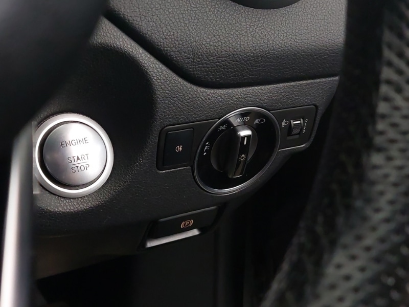 Used Mercedes-Benz CLA 2018 for sale - 76393137: Photo 13