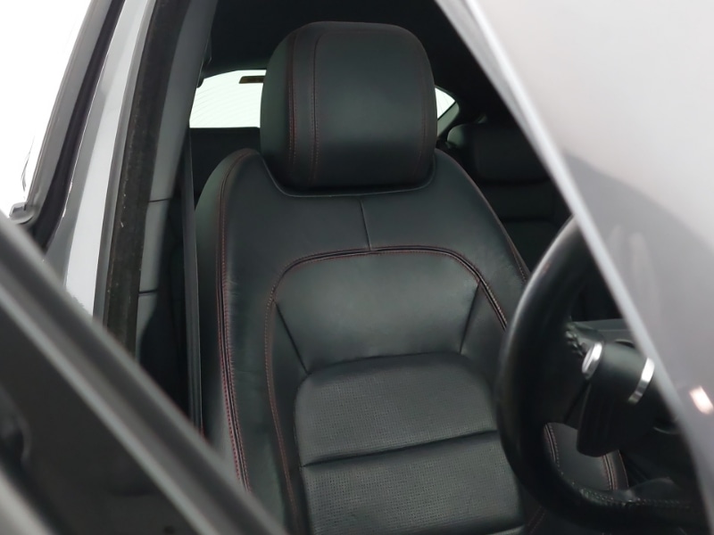 Used Jaguar E-Pace 2019 for sale - 77338300: Photo 12