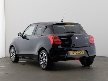 Used Suzuki Swift 2022 for sale - 77366299: Photo