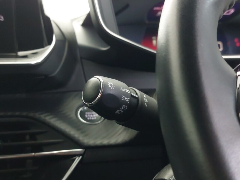 Used Peugeot 208 2021 for sale - 77947893: Photo 18