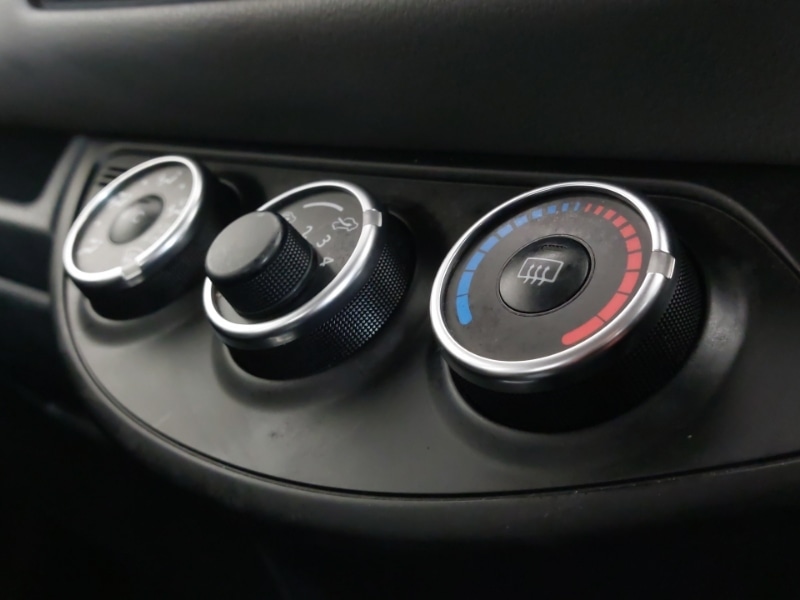 Used Toyota Yaris 2018 for sale - 77028517: Photo 17