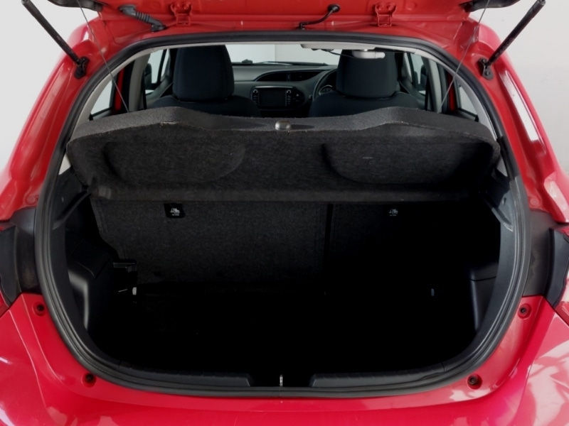 Used Toyota Yaris 2018 for sale - 77028517: Photo 8