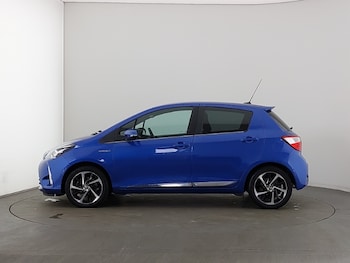 Used Toyota Yaris 2020 for sale - 77329713: Photo