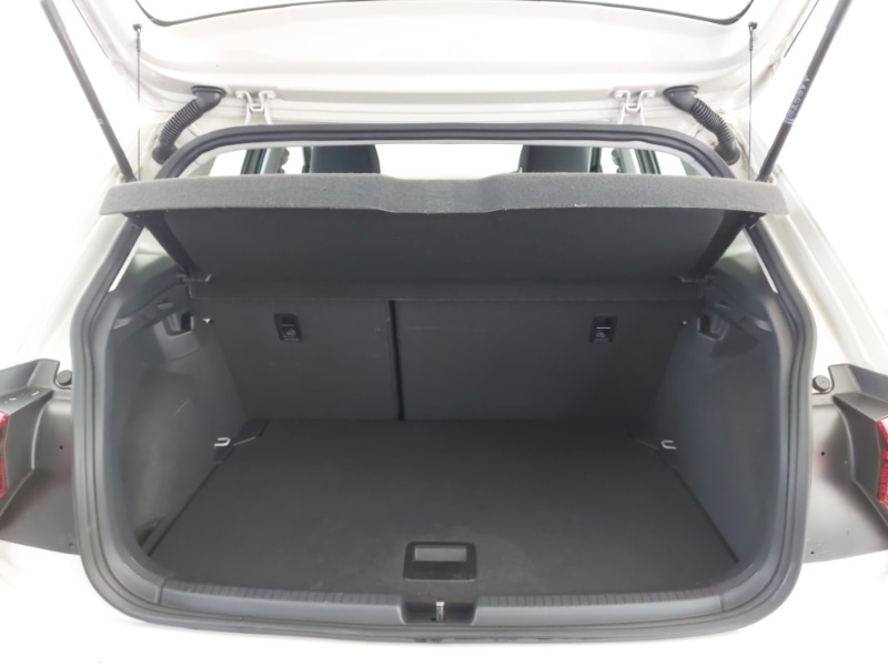 Used Volkswagen Polo 2022 for sale - 76695797: Photo 8