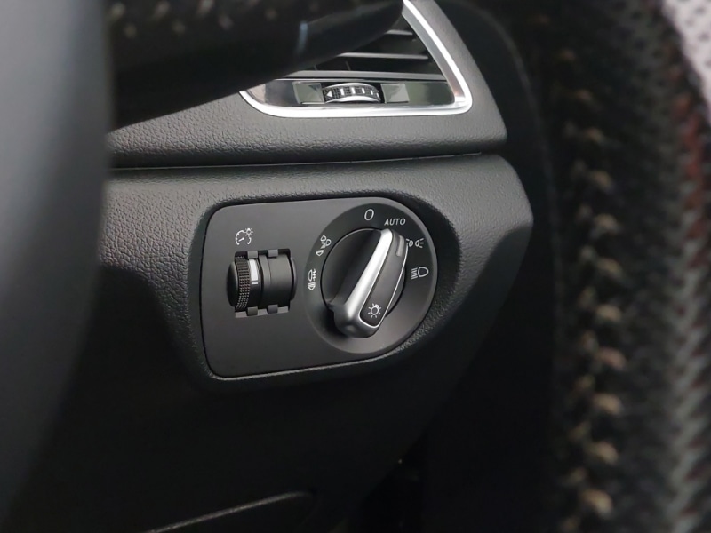 Used Audi Q3 2018 for sale - 76537136: Photo 13