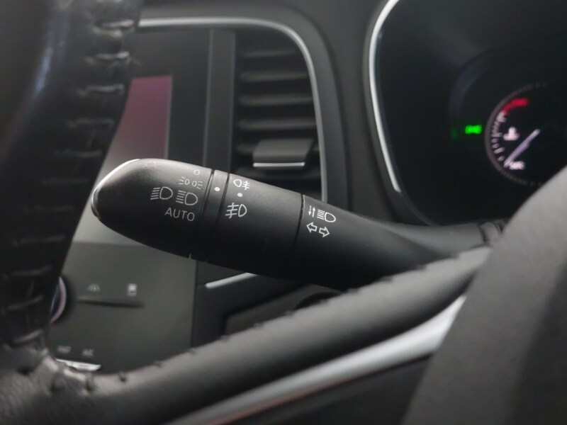 Used Renault Megane 2017 for sale - 76543527: Photo 15