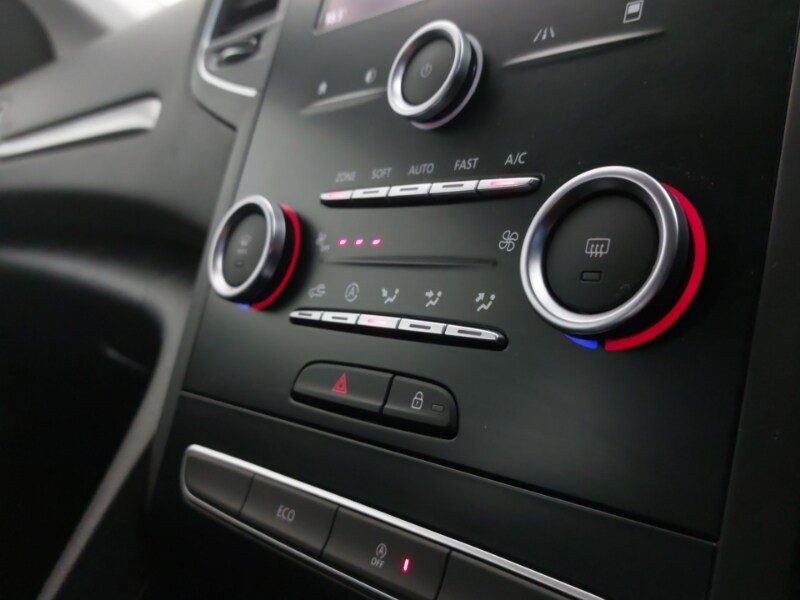 Used Renault Megane 2017 for sale - 76543527: Photo 16