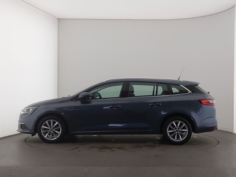 Used Renault Megane 2017 for sale - 76543527: Photo 4