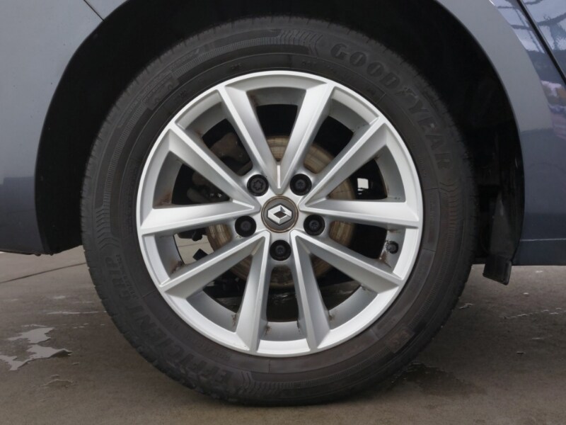 Used Renault Megane 2017 for sale - 76543527: Photo 9