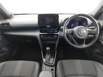 Used Toyota Yaris Cross 2022 for sale - 76165703: Photo 2