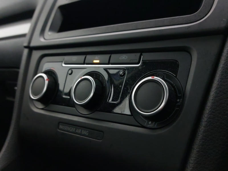 Used Volkswagen Golf 2011 for sale - 76842683: Photo 15