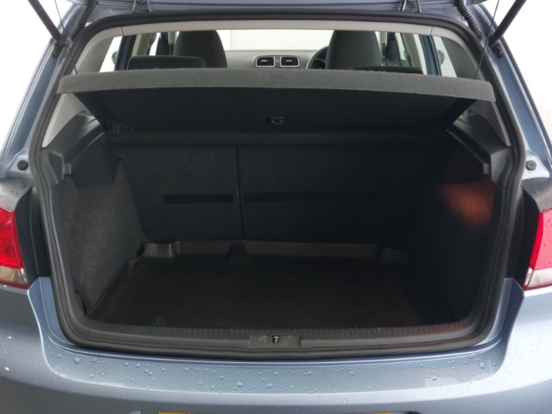 Used Volkswagen Golf 2011 for sale - 76842683: Photo 8