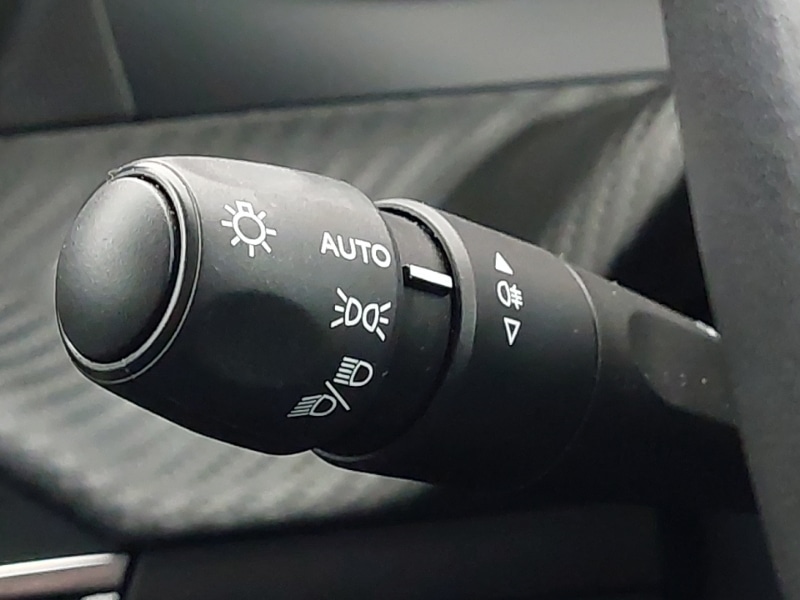 Used Peugeot 208 2023 for sale - 76602265: Photo 18