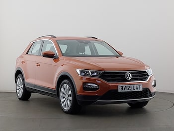 Used Volkswagen T-Roc 2019 for sale - 77552741: Photo
