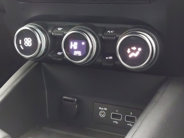 Used Renault Captur 2022 for sale - 76311496: Photo 16