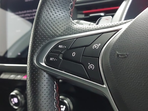 Used Renault Captur 2022 for sale - 76311496: Photo 17