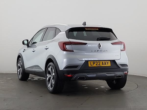 Used Renault Captur 2022 for sale - 76311496: Photo 3
