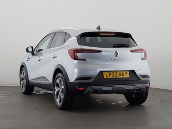 Used Renault Captur 2022 for sale - 76311496: Photo 3