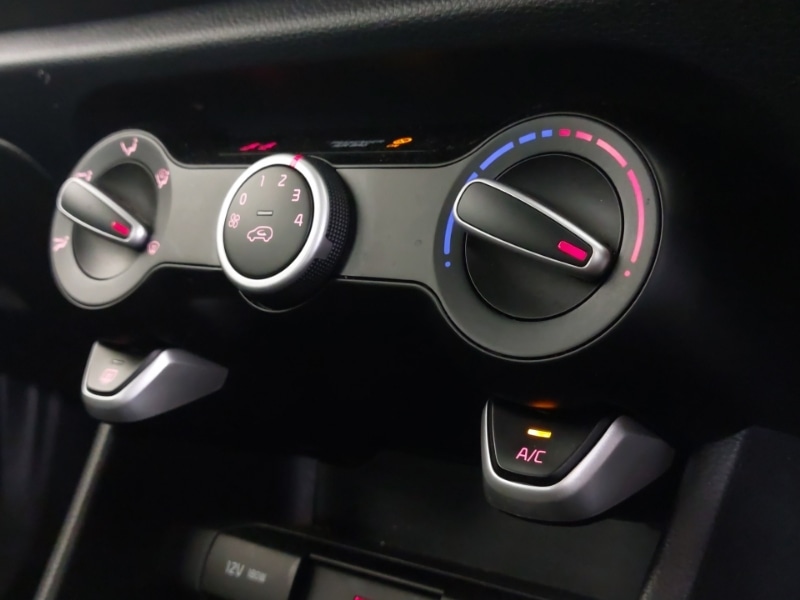 Used Kia Picanto 2021 for sale - 76630733: Photo 16