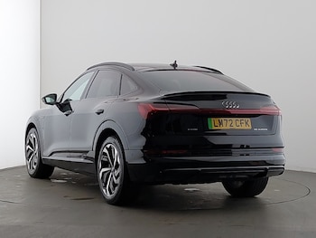 Used Audi e-tron 2022 for sale - 76741697: Photo