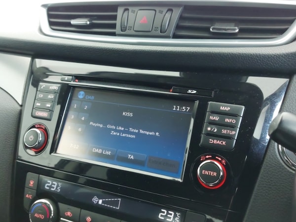 Used Nissan Qashqai 2018 for sale - 76289342: Photo 14