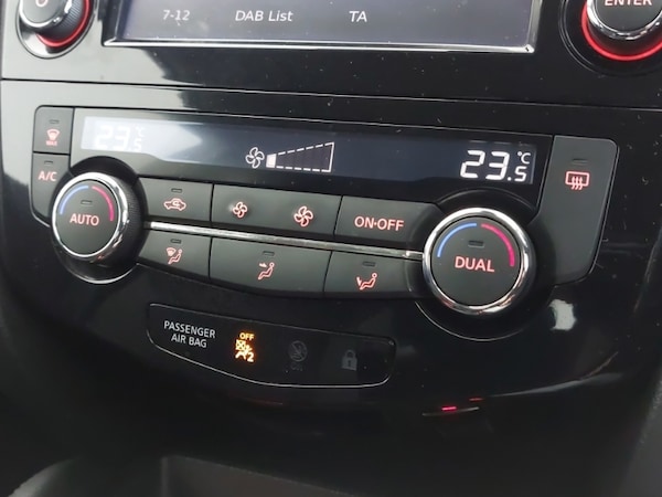 Used Nissan Qashqai 2018 for sale - 76289342: Photo 15