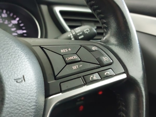 Used Nissan Qashqai 2018 for sale - 76289342: Photo 17