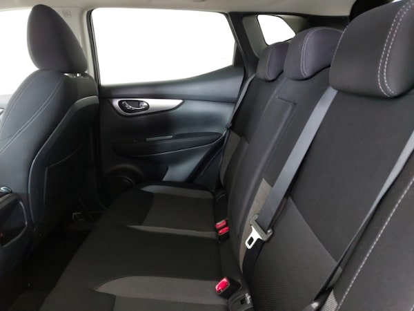 Used Nissan Qashqai 2018 for sale - 76289342: Photo 6