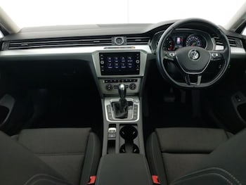 Used Volkswagen Passat 2019 for sale - 78933033: Photo