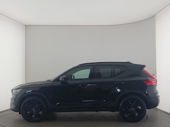 Used Volvo XC40 2025 for sale - 79406975: Photo