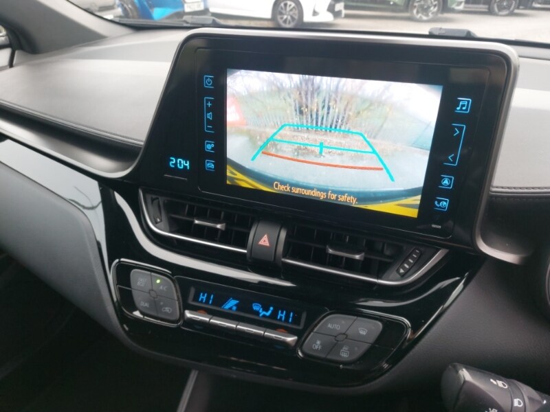 Used Toyota C-HR 2017 for sale - 77300015: Photo 14