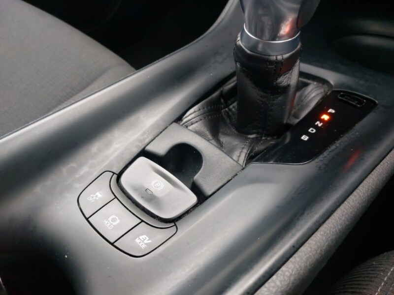 Used Toyota C-HR 2017 for sale - 77300015: Photo 15