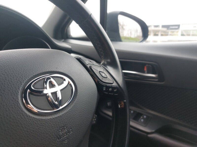 Used Toyota C-HR 2017 for sale - 77300015: Photo 18