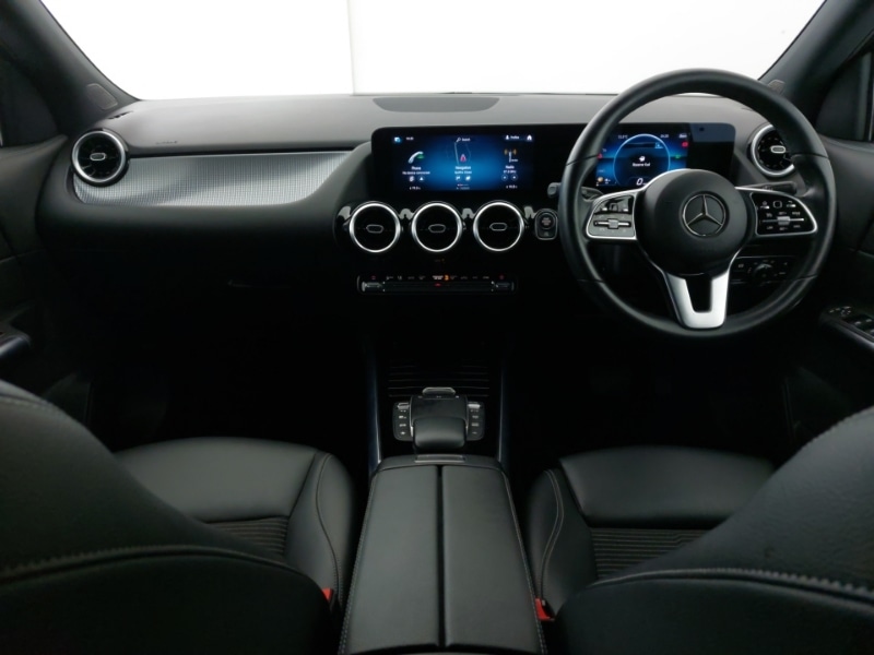 Used Mercedes-Benz GLA 2021 for sale - 77544458: Photo 2