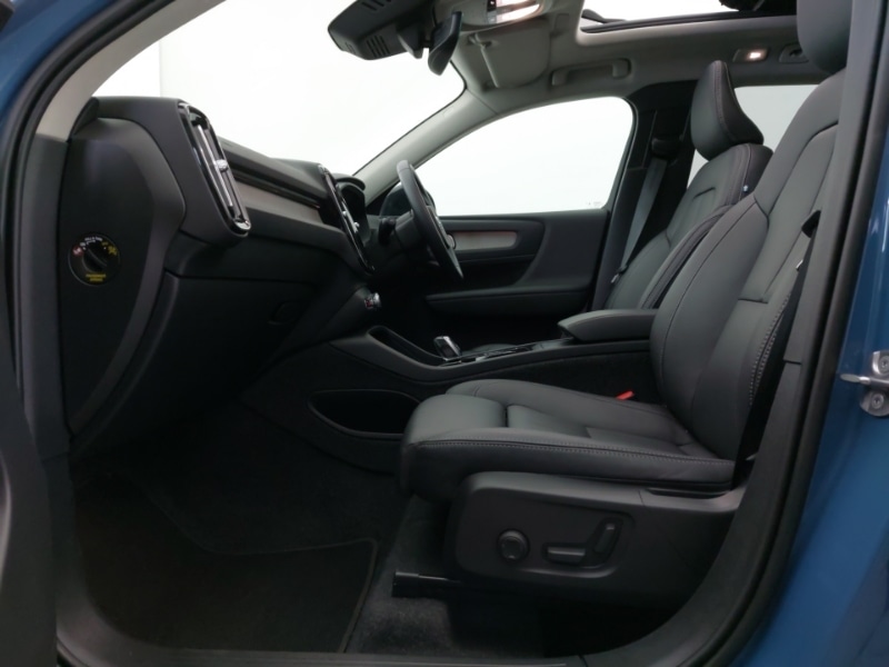 Used Volvo XC40 2024 for sale - 76579075: Photo 5