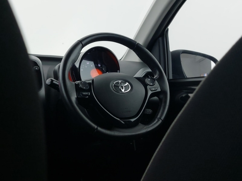 Used Toyota AYGO 2021 for sale - 76651734: Photo 10