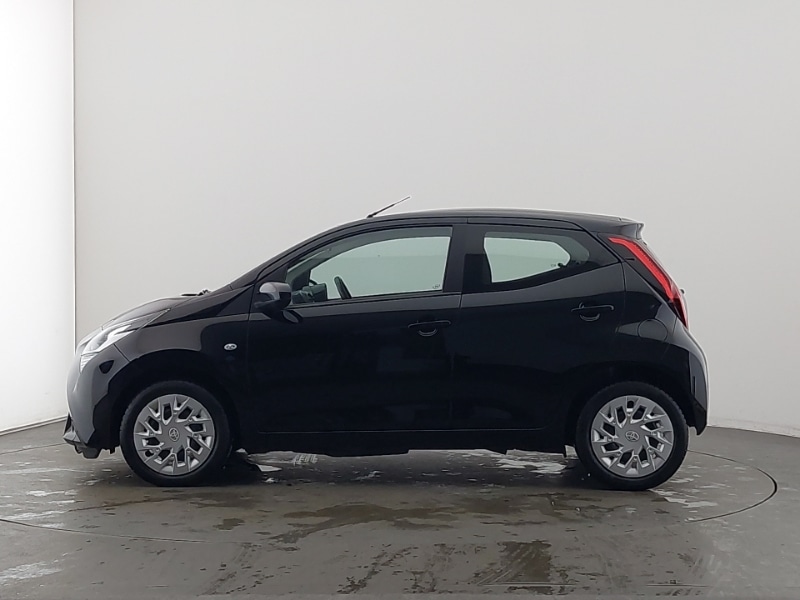 Used Toyota AYGO 2021 for sale - 76651734: Photo 4