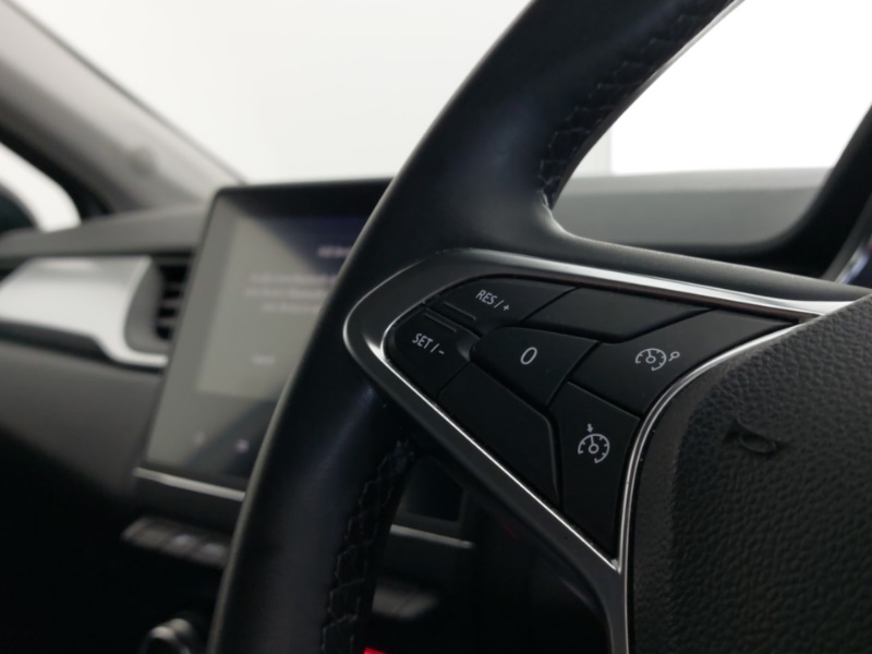 Used Renault Captur 2021 for sale - 78147315: Photo 17