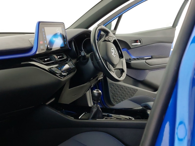 Used Toyota C-HR 2018 for sale - 78203080: Photo 11