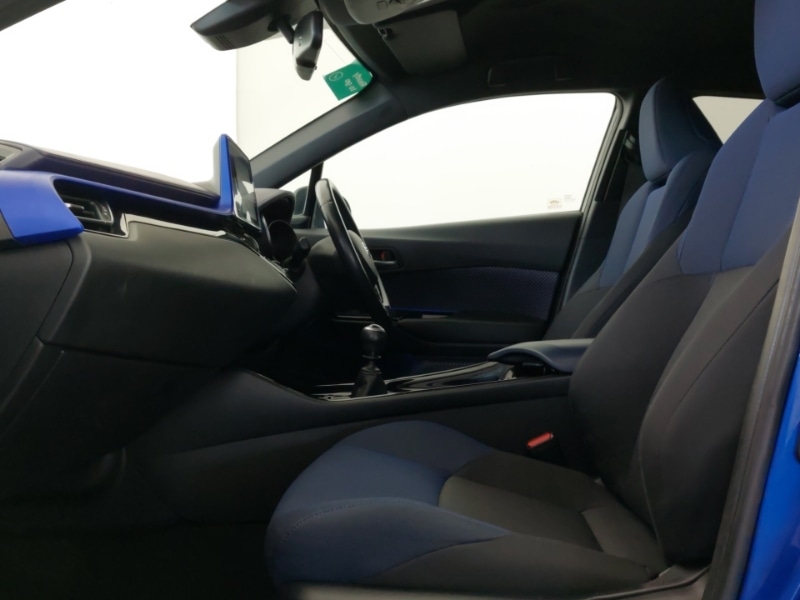 Used Toyota C-HR 2018 for sale - 78203080: Photo 5