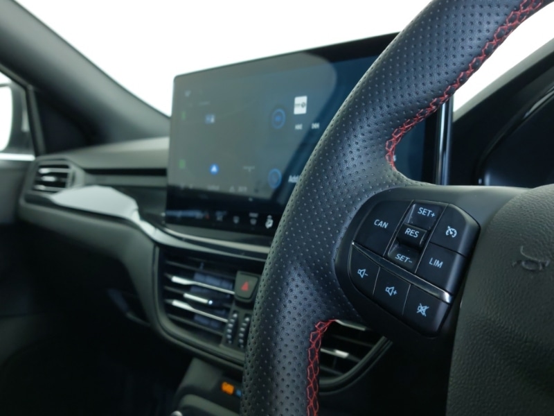 Used Ford Focus 2023 for sale - 77947894: Photo 14